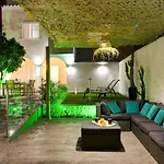 Mamba Villa *